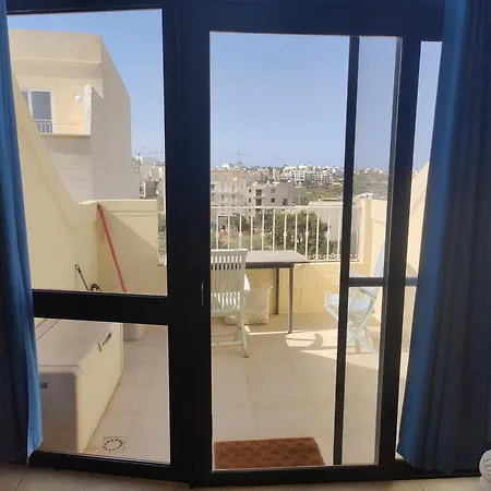 2 Bedroom Penthouse, Ac Apartment Xaghra
