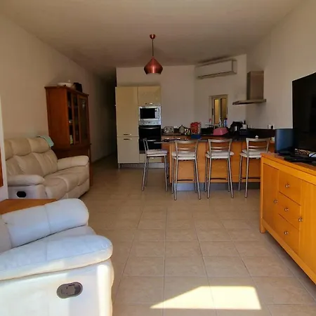 2 Bedroom Penthouse, Ac